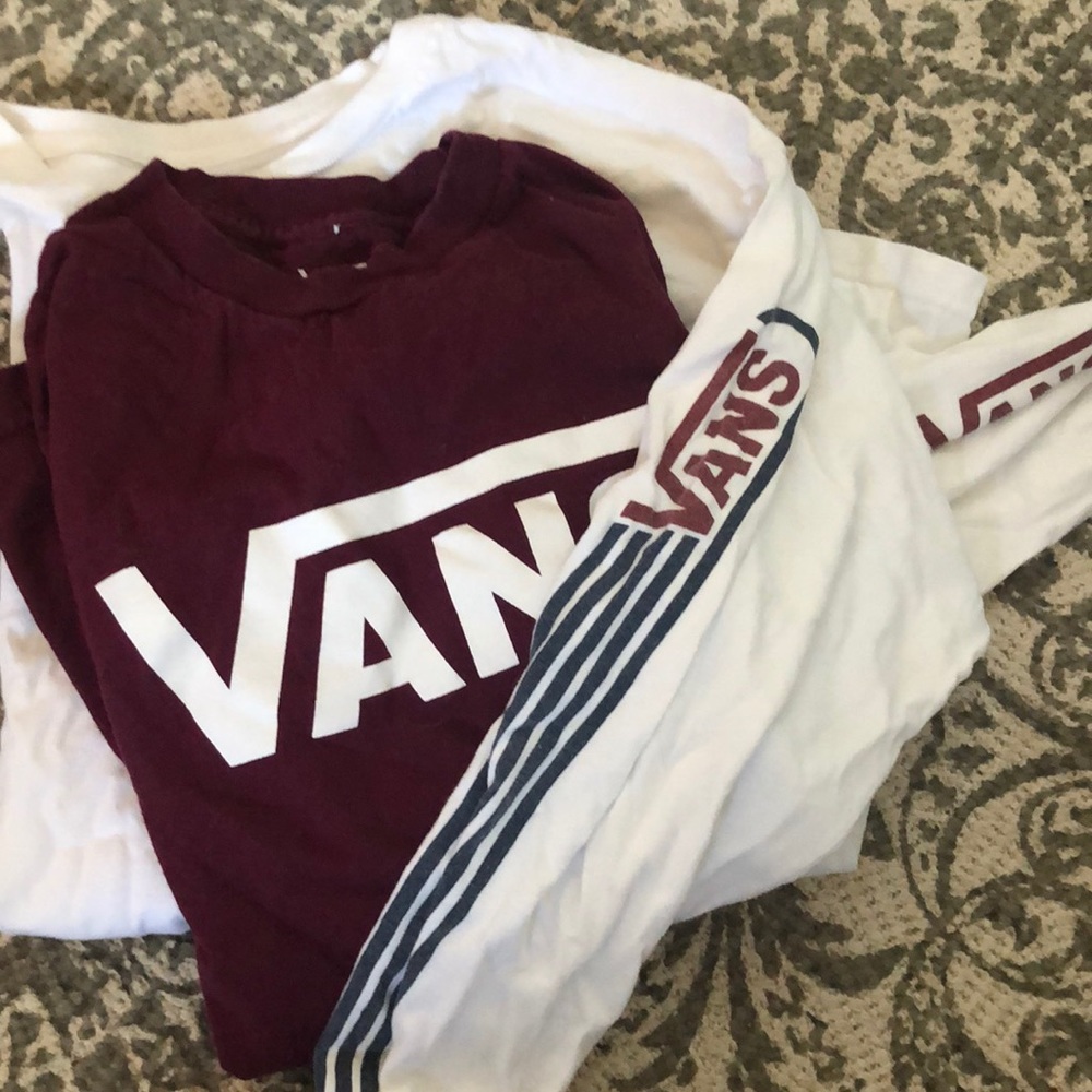 BUNDLE OF 2 EUC VANS LONG-SLEEVE TEES